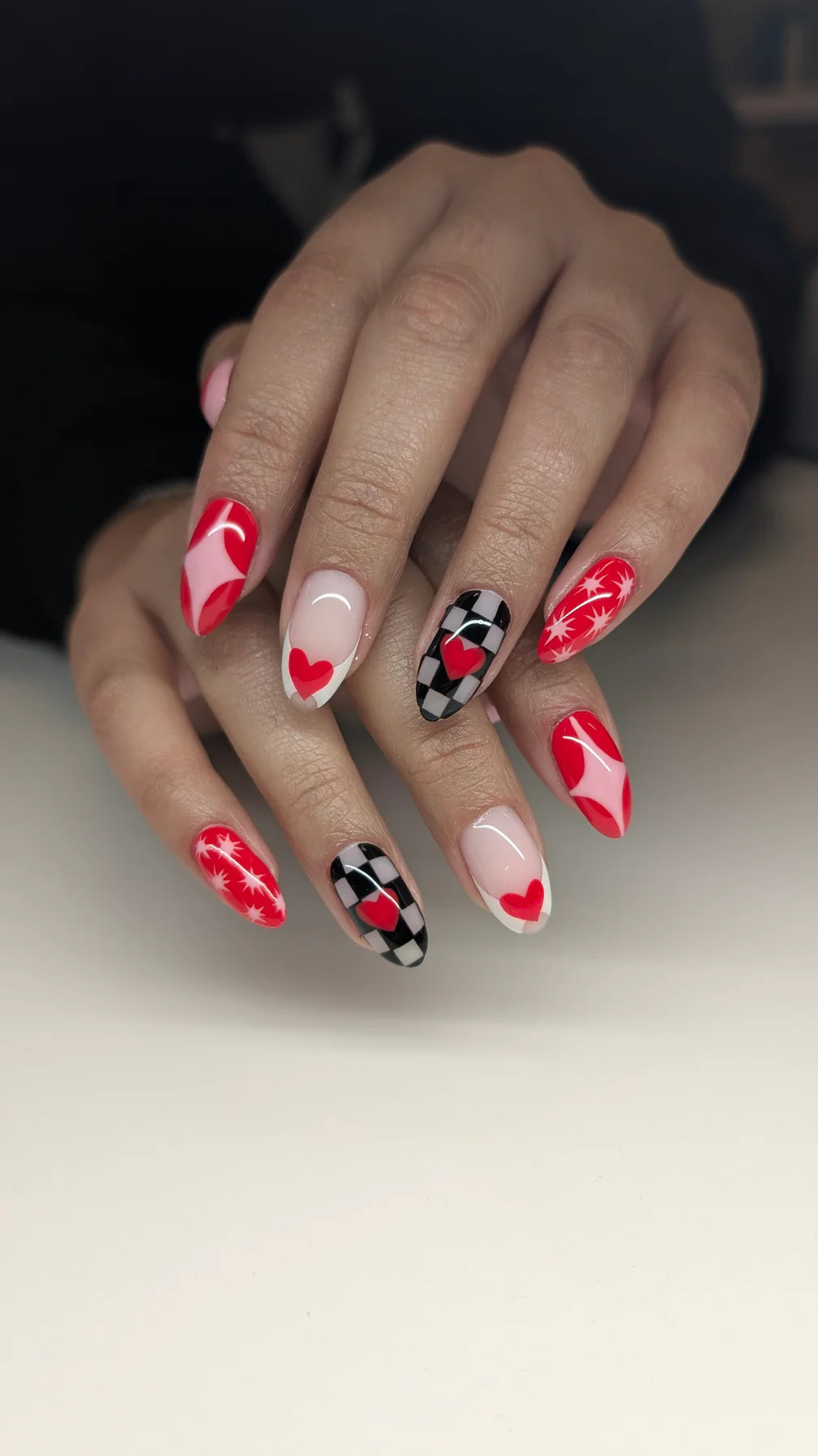 P+ Queen of Hearts Gel Polish 10 ml