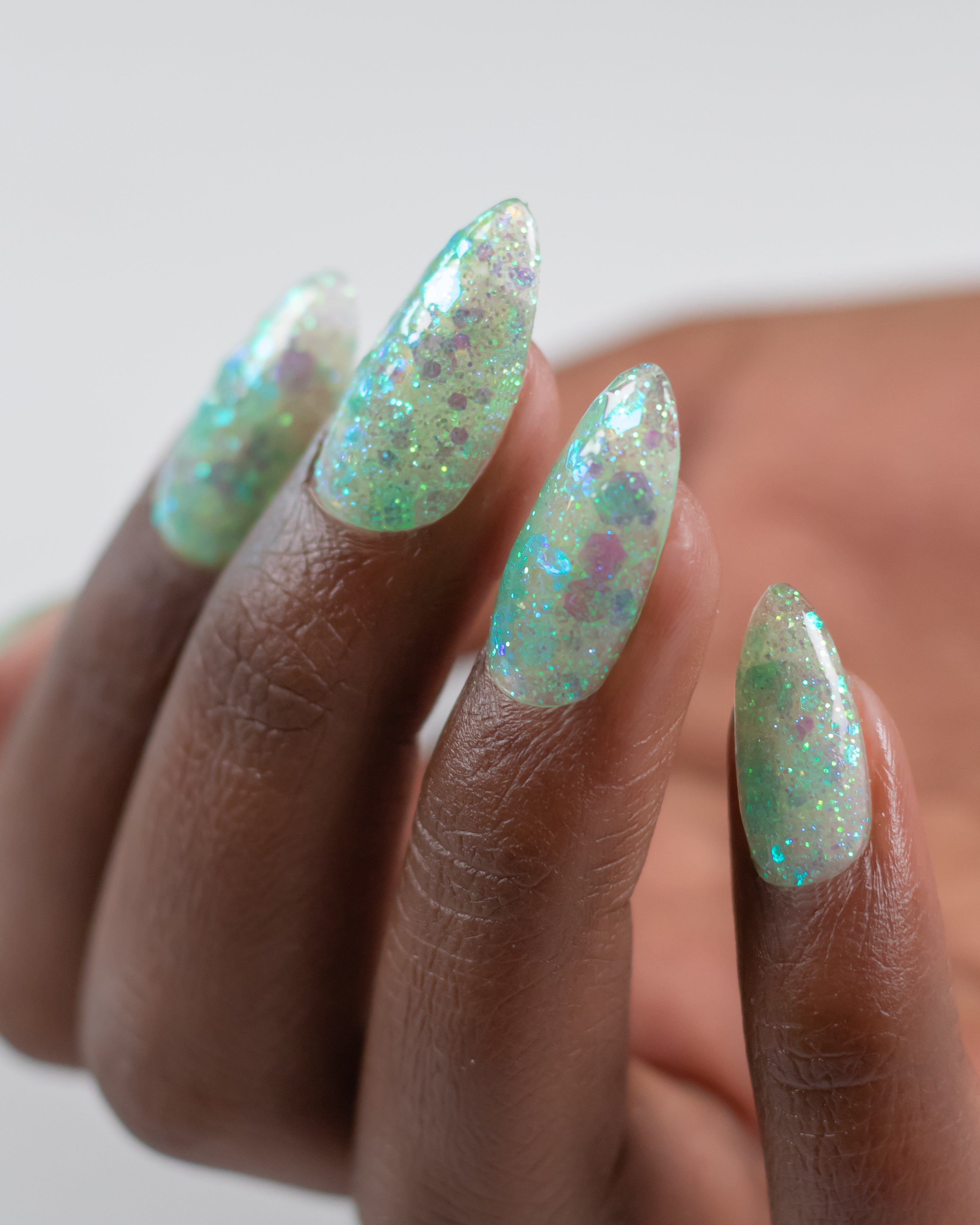 P+ Creative Chaos Glitter Gel Polish, 15 ml.